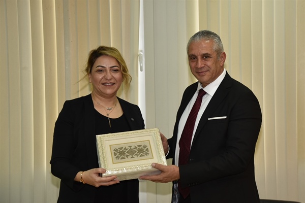 “Kıbrıs Türkü’nün Sesi Dünyaya Farklı Şekillerde Duyurulmalı”