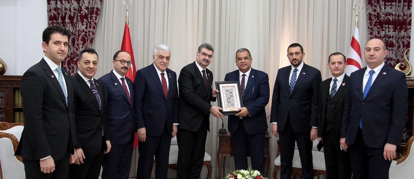 Başbakan Sucuoğlu, Parlementolar Arası Dostluk Grubu heyetini kabul etti