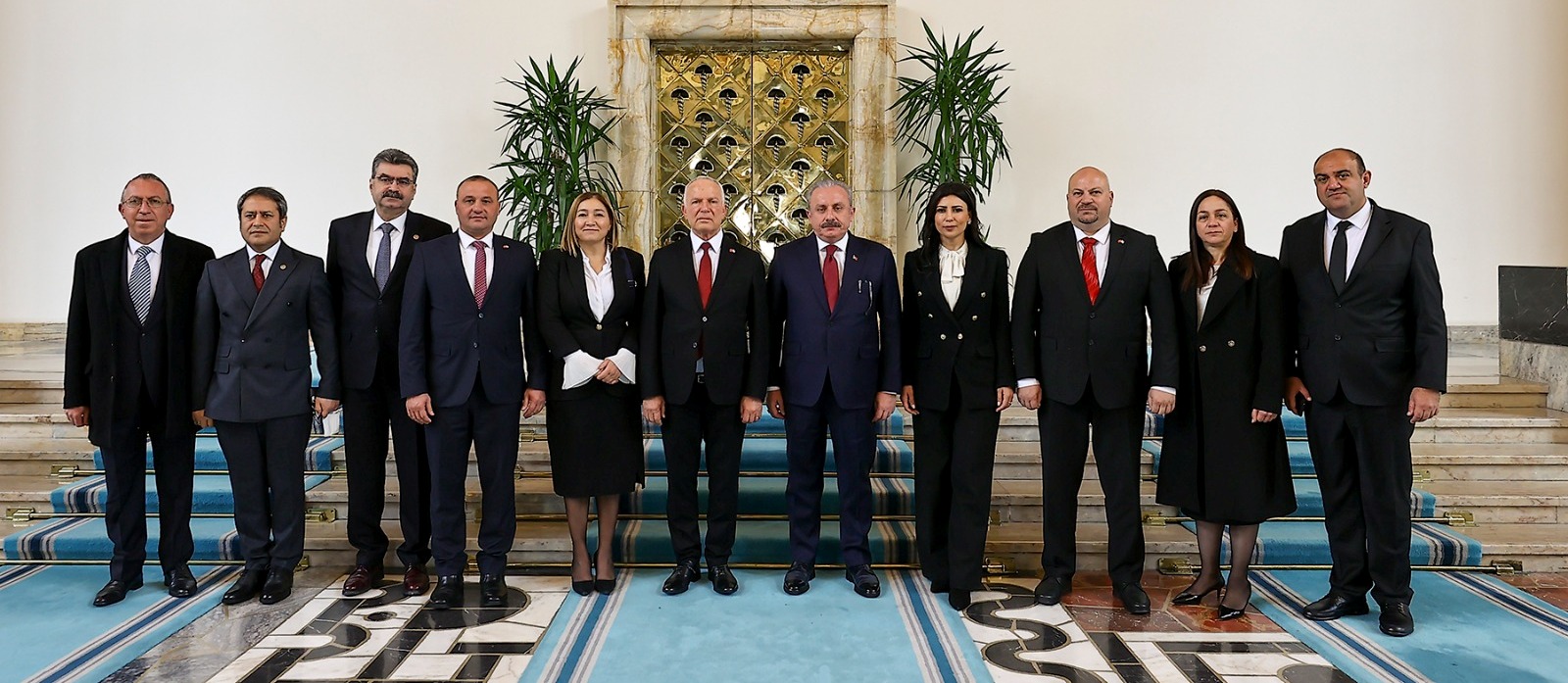 Meclis Başbakanı Töre, TBMM Başkanı Şentop ile görüştü