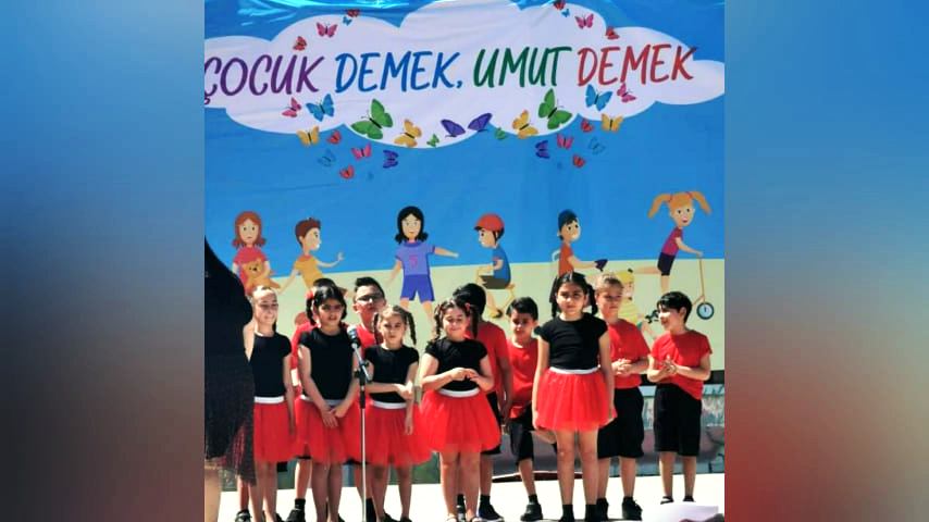 23 Nisan Ulusal Egemenlik ve Çocuk Bayramı, ülke genelinde coşkulu törenlerle kutlanıyor