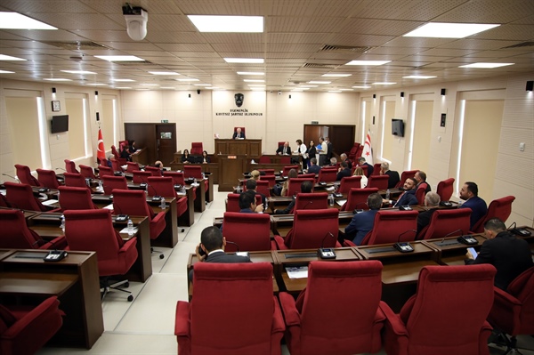 UBP -DP -YDP koalisyon hükümetinin güven oylaması yarın yapılacak