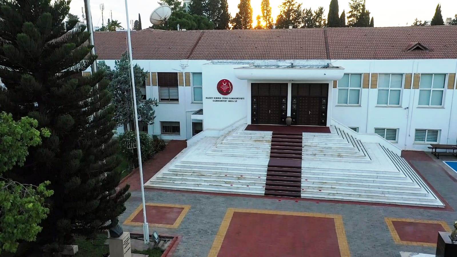 Meclis perşembe günü olağanüstü toplanacak