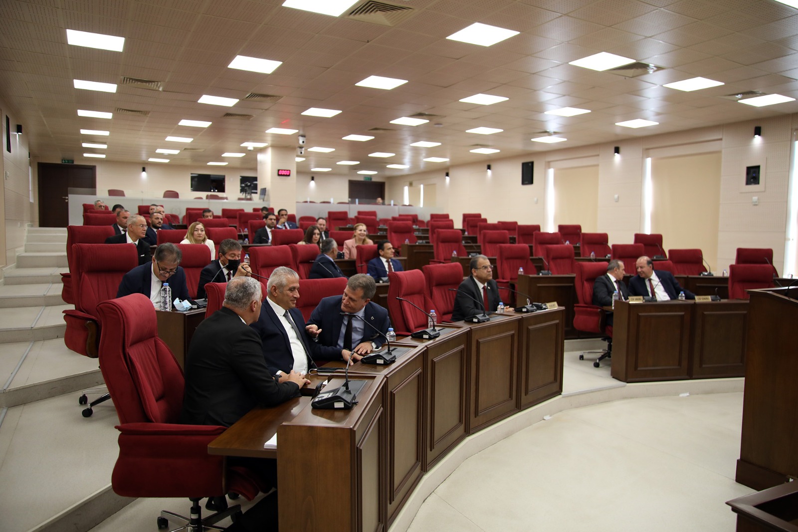 Meclis Genel Kurulu hükümet programı görüşmeleri için toplandı