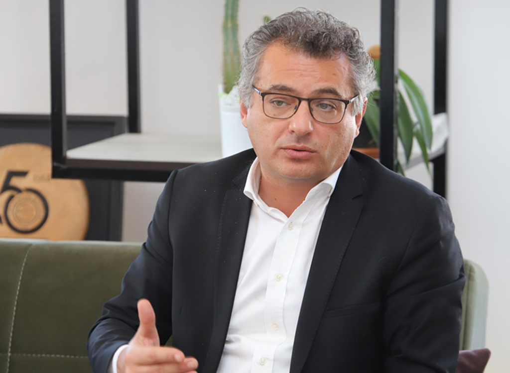 Erhürman hükümeti eleştirdi