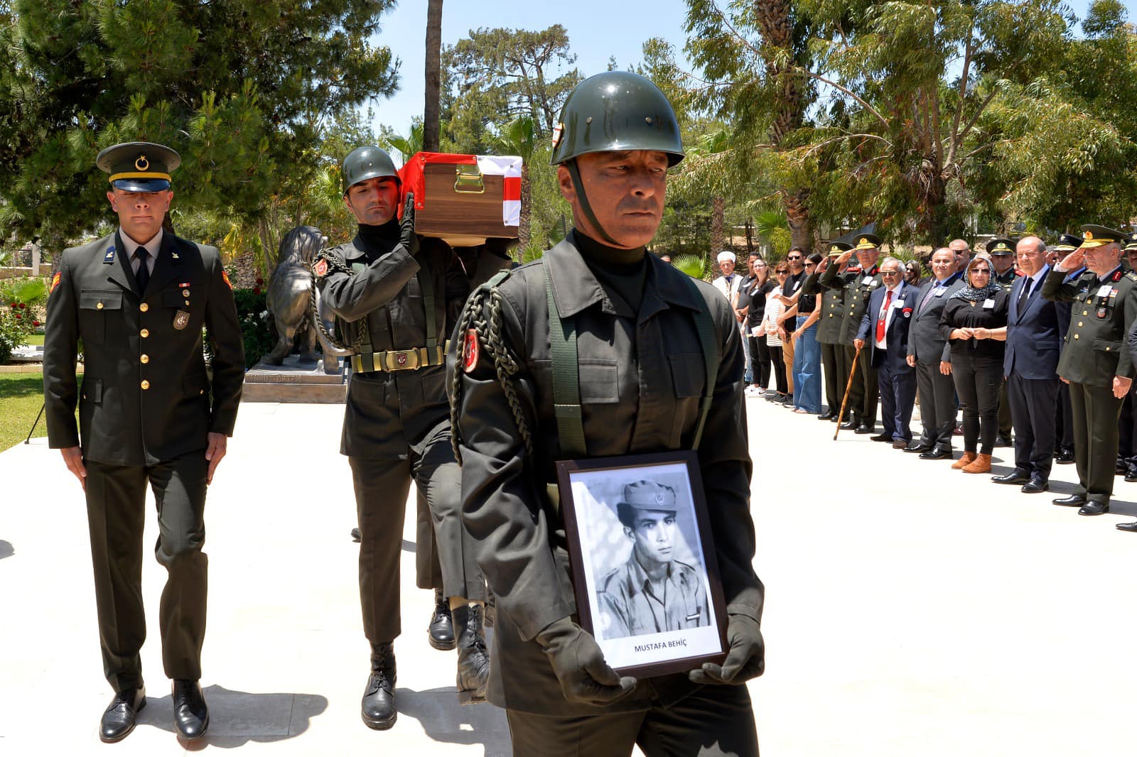 Şehit Mustafa Behiç defnedildi