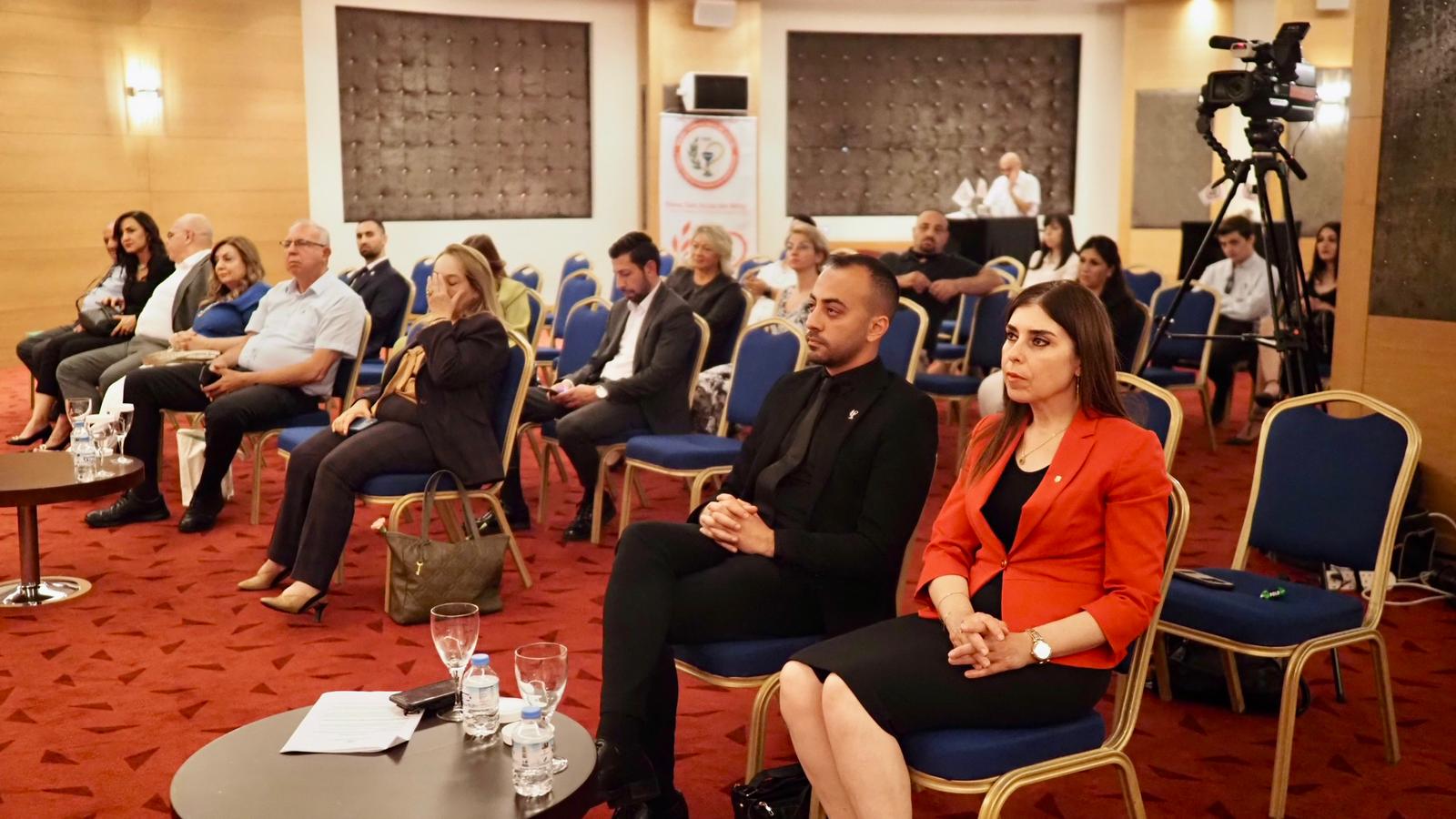Bilimsel Eczacılık Günü dolayısıyla etkinlik yapıldı.. Bakan Altuğra:Eczacılar Birliği Yasası’nın geçirilmesi için adım atılacak