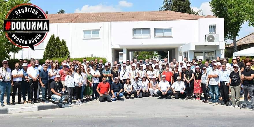 Gazeteciler Birliği eylemini Meclis önüne taşıdı