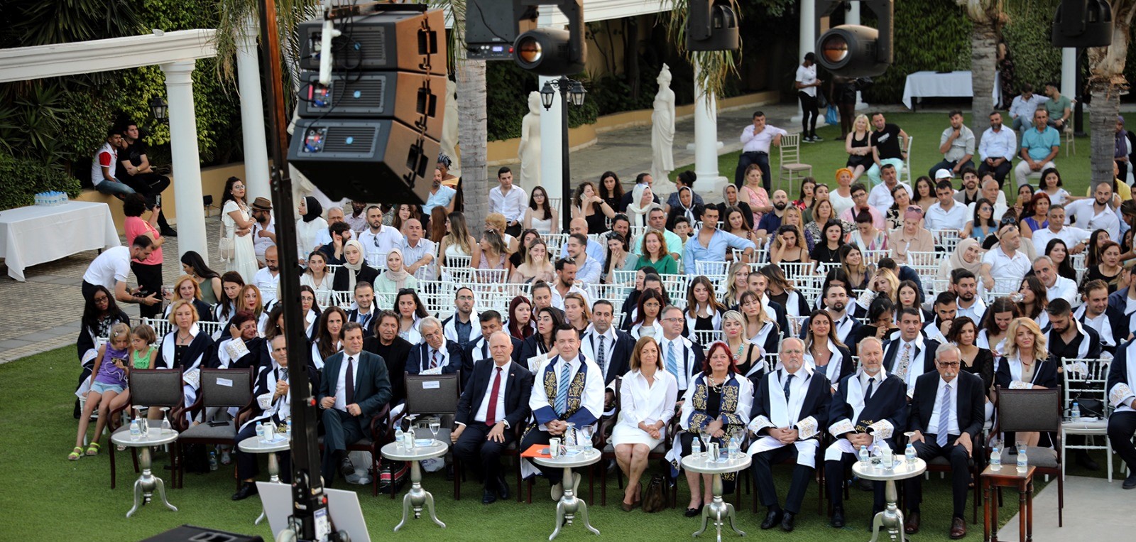 Töre, İlim Üniversitesi tarafından düzenlenen mezuniyet törenine katıldı