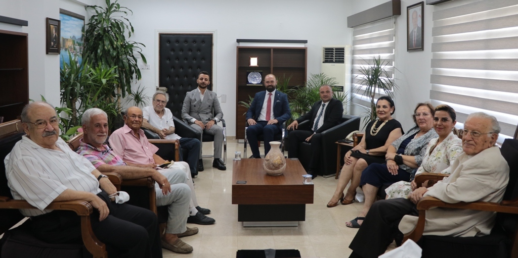 Maliye Bakanı Şan, Beşparmak Düşünce Grubu heyetini kabul etti
