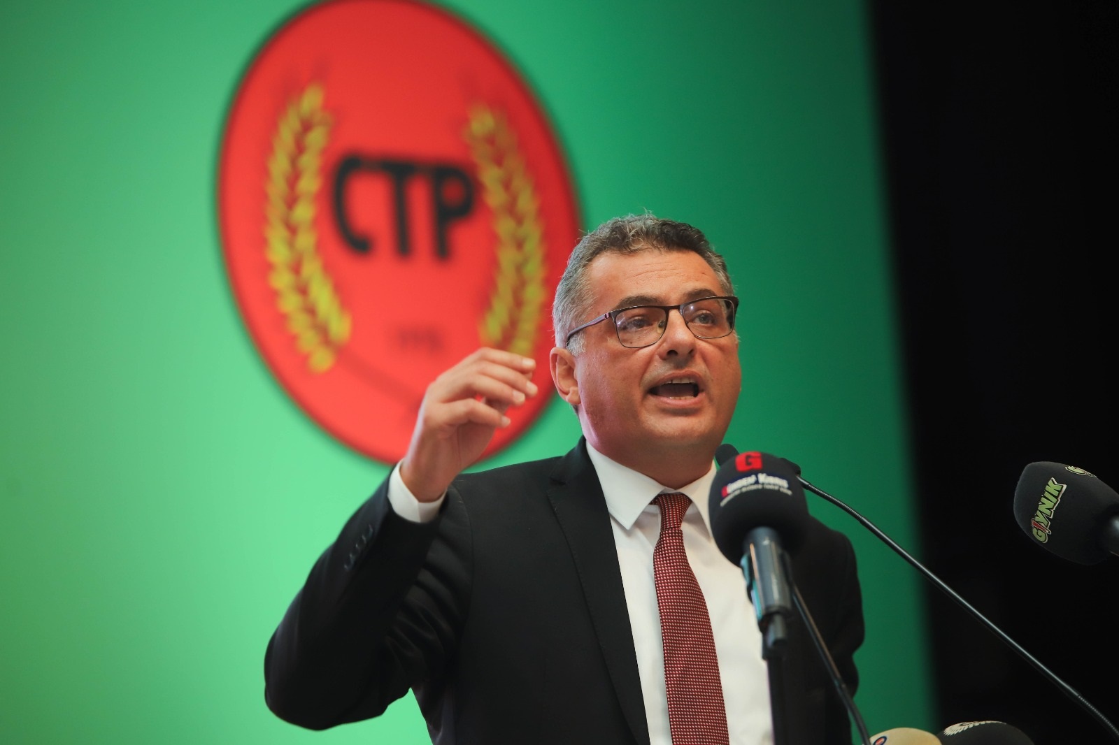 Erhürman:Tek çözüm modeli federasyon