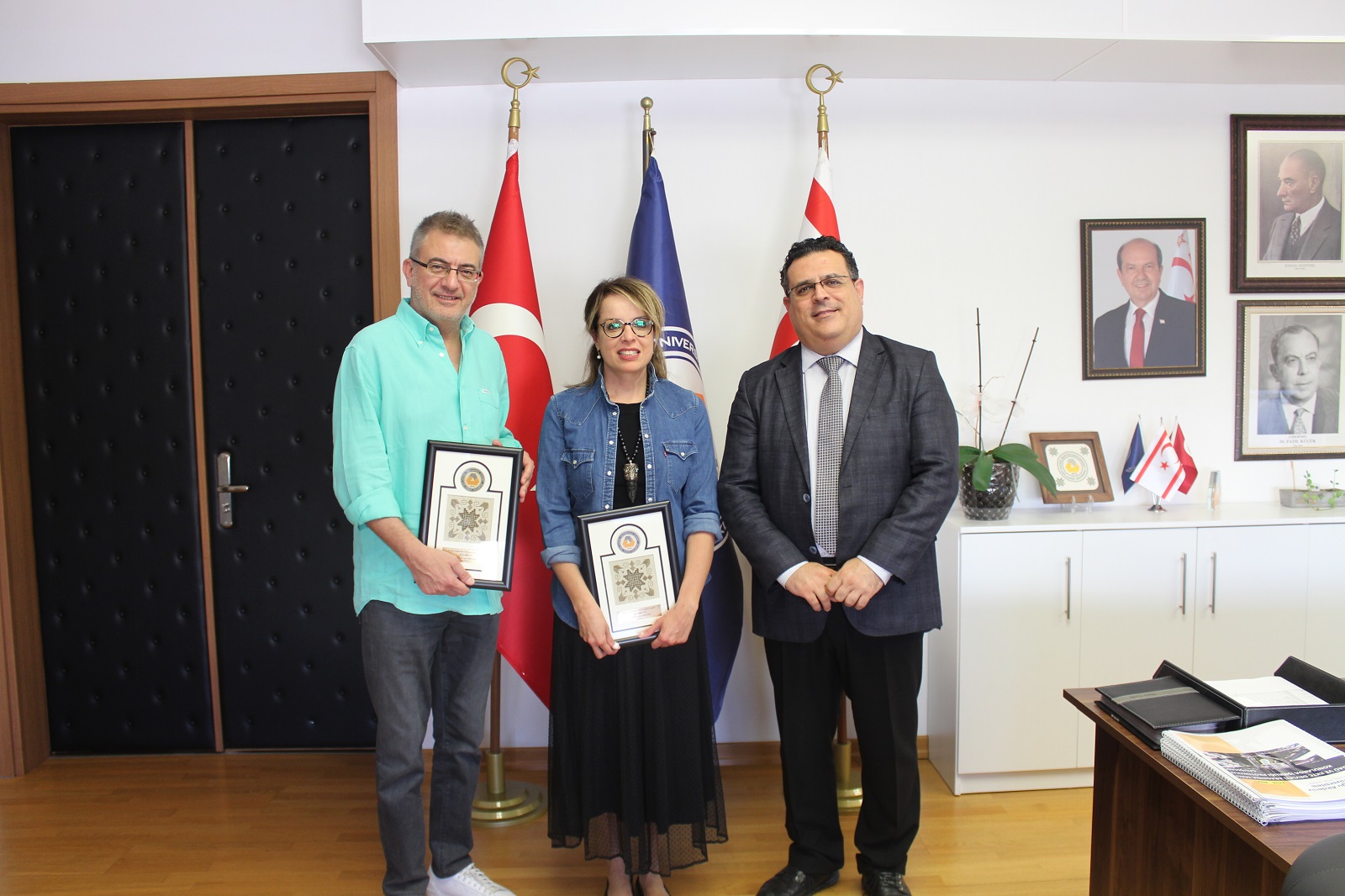 Piyanist Rüya Taner ve Yazar Kürşat Başar DAÜ Rektörü Hocanın’ı ziyaret etti