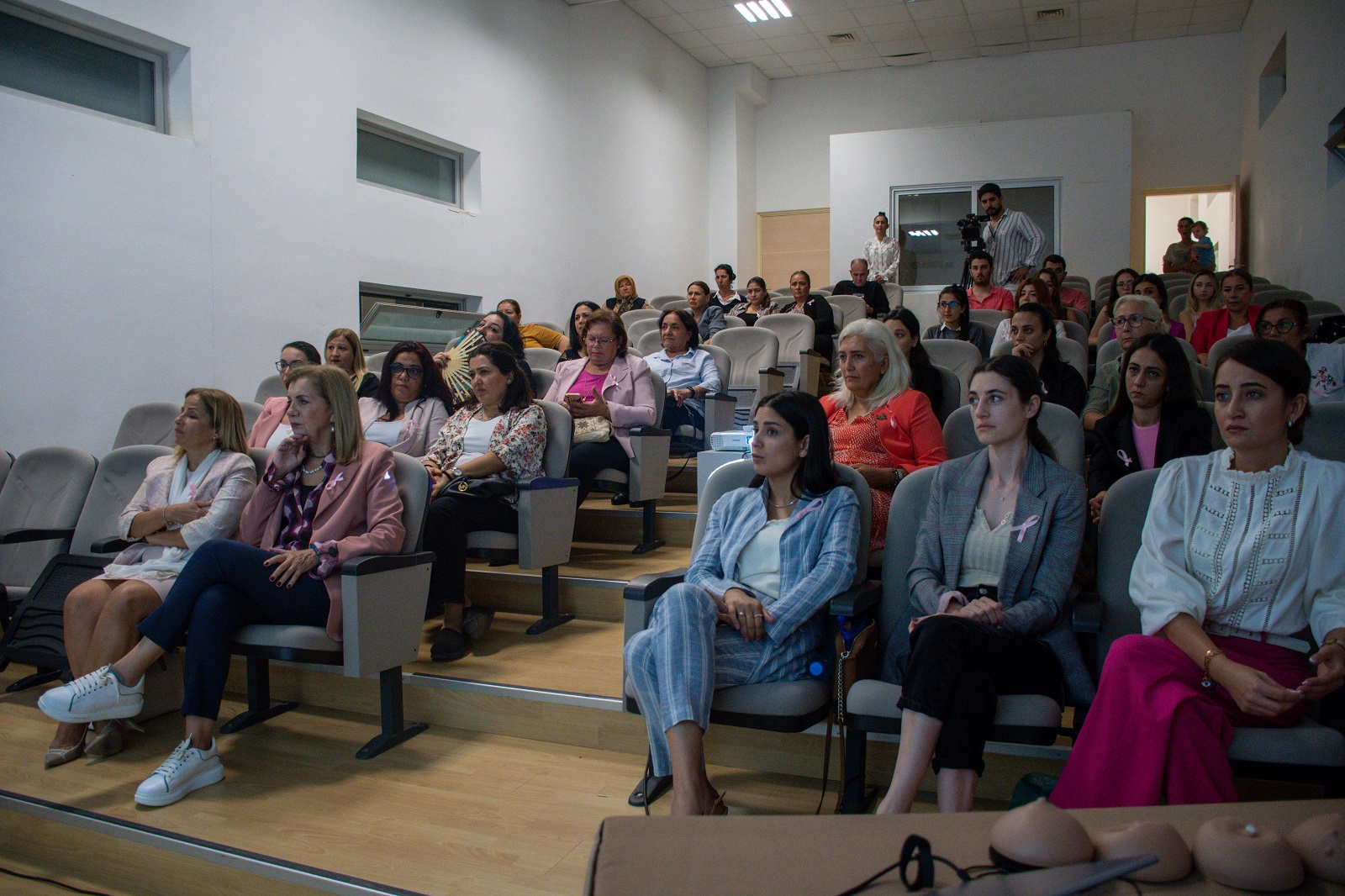 “Meme Kanserinin Farkındayım” semineri Gazimağusa’da yapıldı