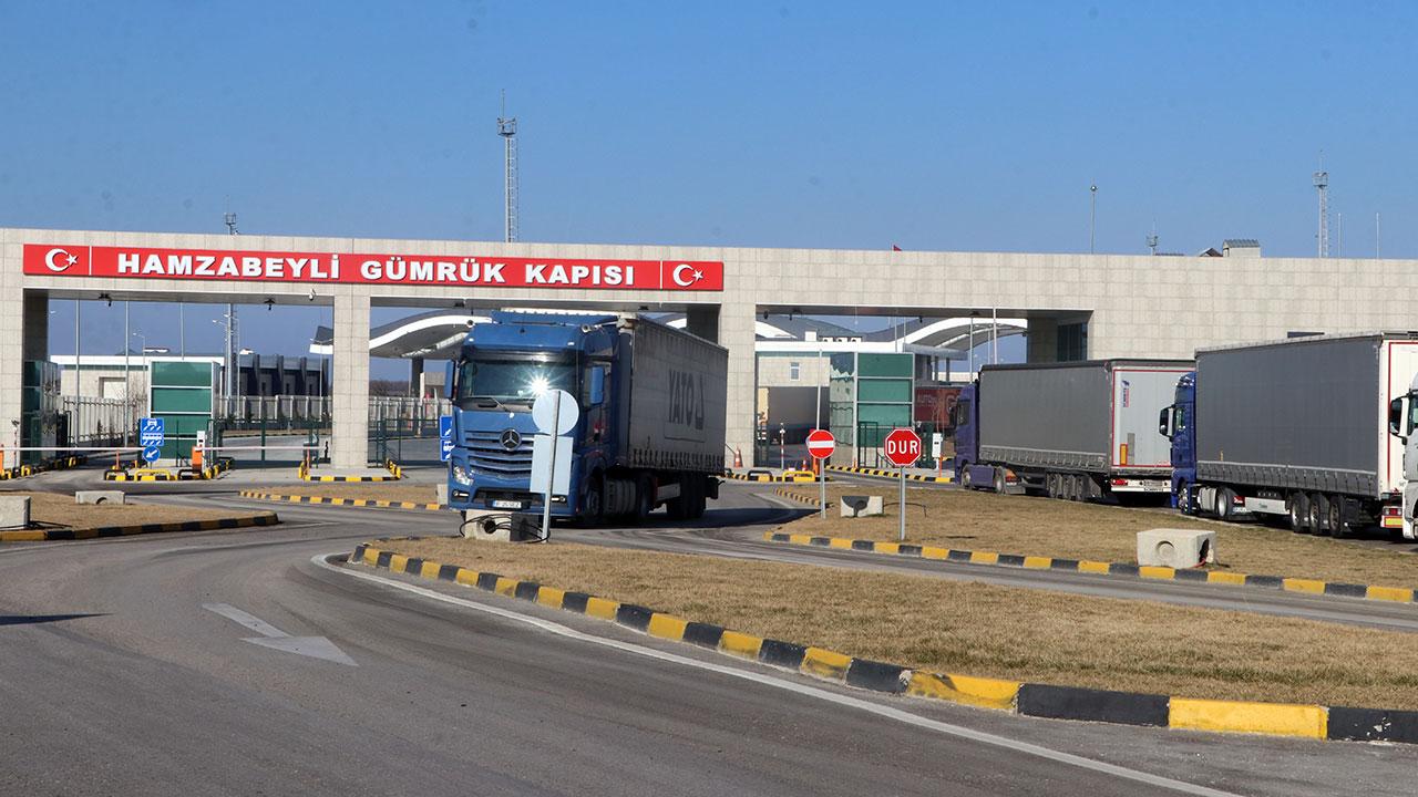 Hamzabeyli’den rekor tır çıkışı