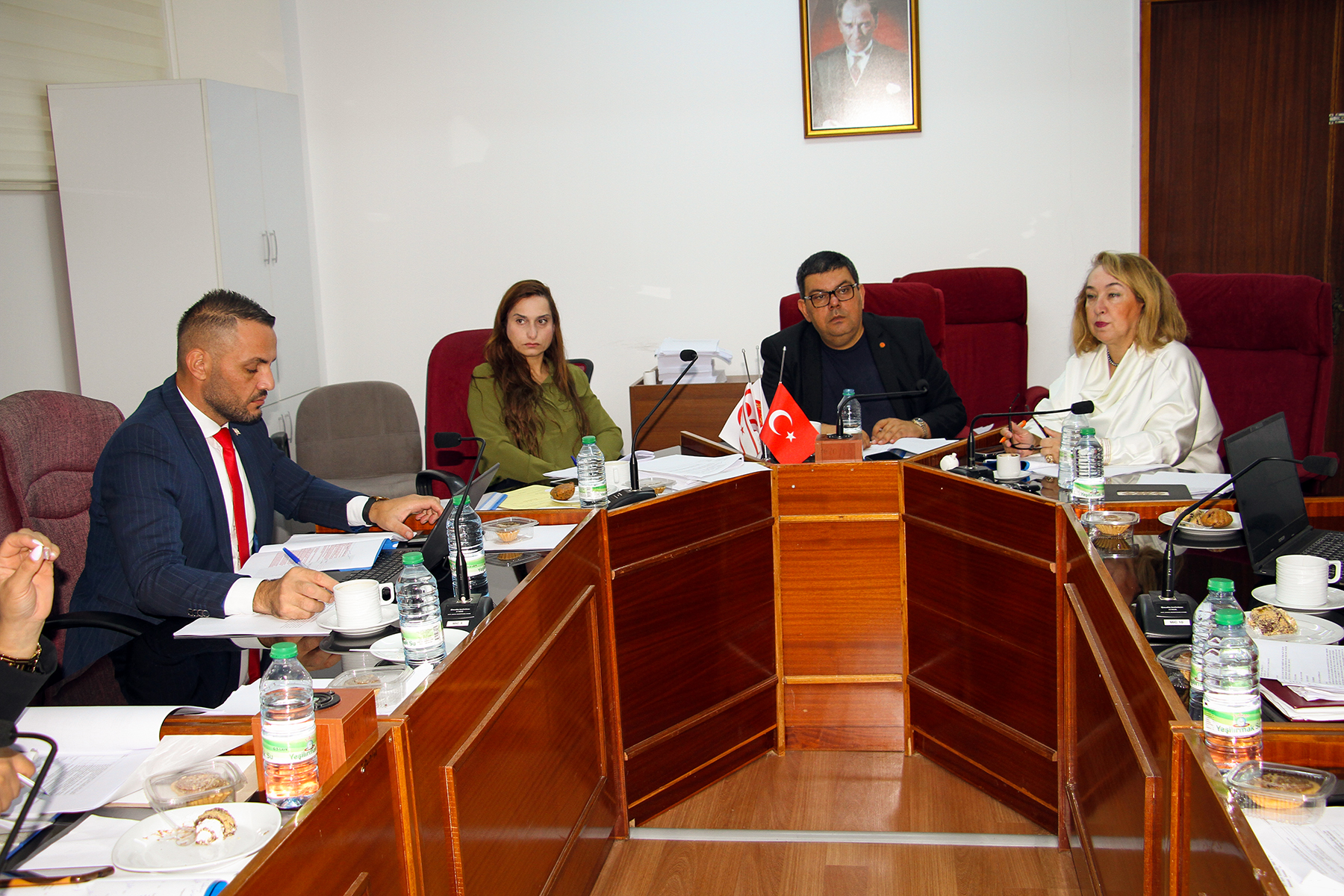 Meclis komitesinde zeytin ve yüksek öğrenimle ilgili yasalar ele alındı