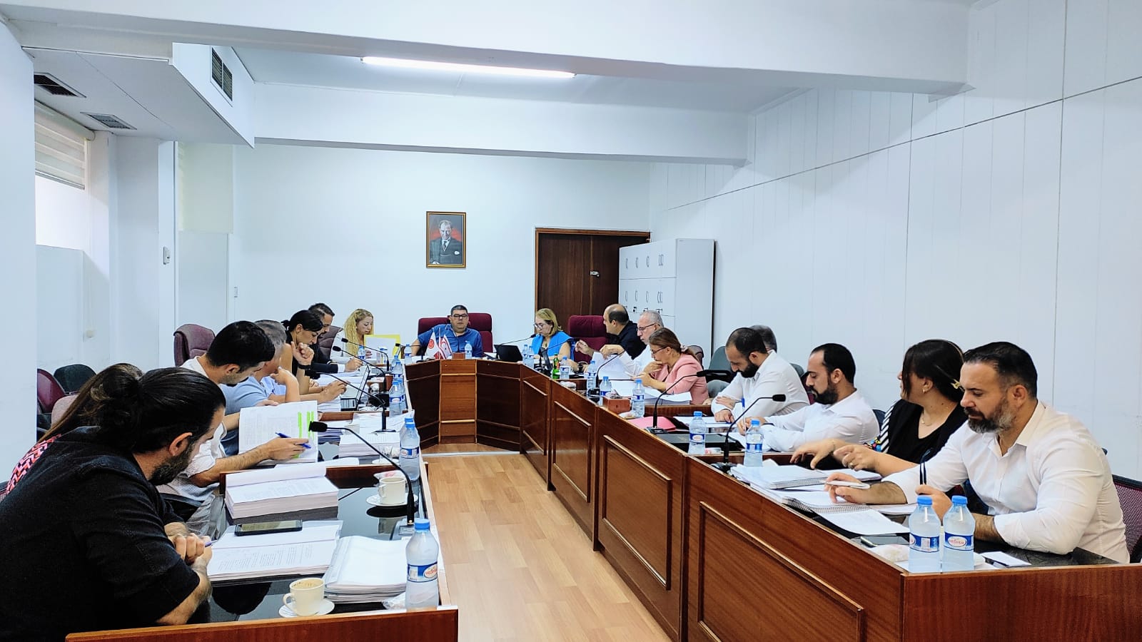 İdari, Kamu ve Sağlık İşleri Komitesi toplandı. İki yasa tasarısı ele alındı