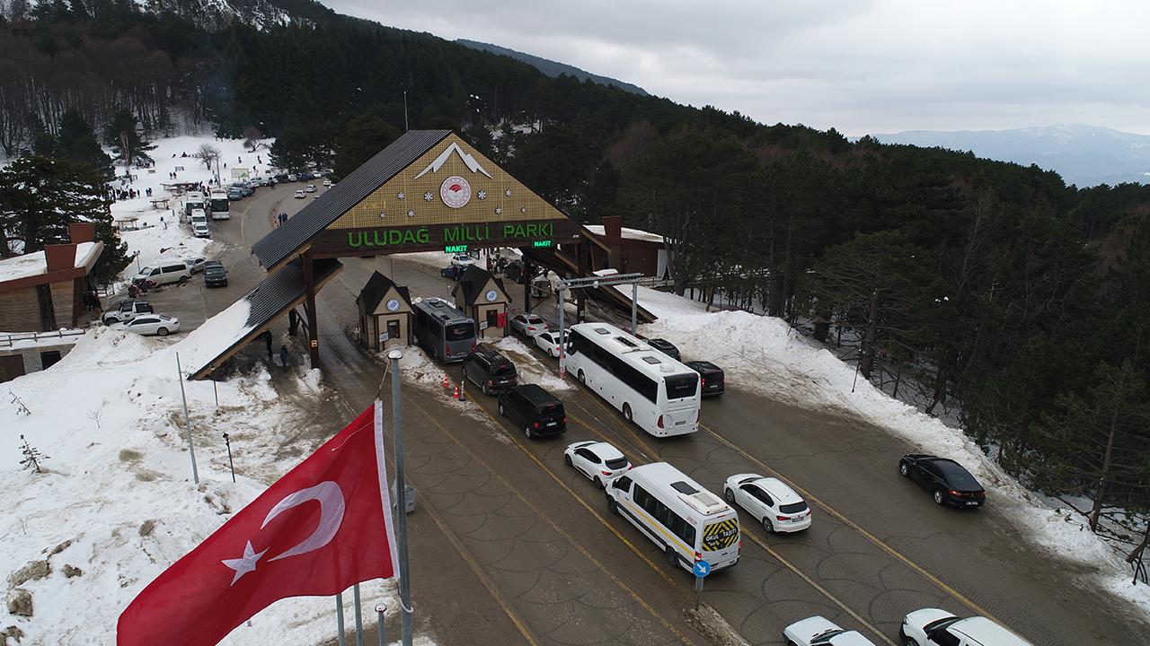 Turistlerin rotayı milli parklar ve tabiat parklarına çevirdi