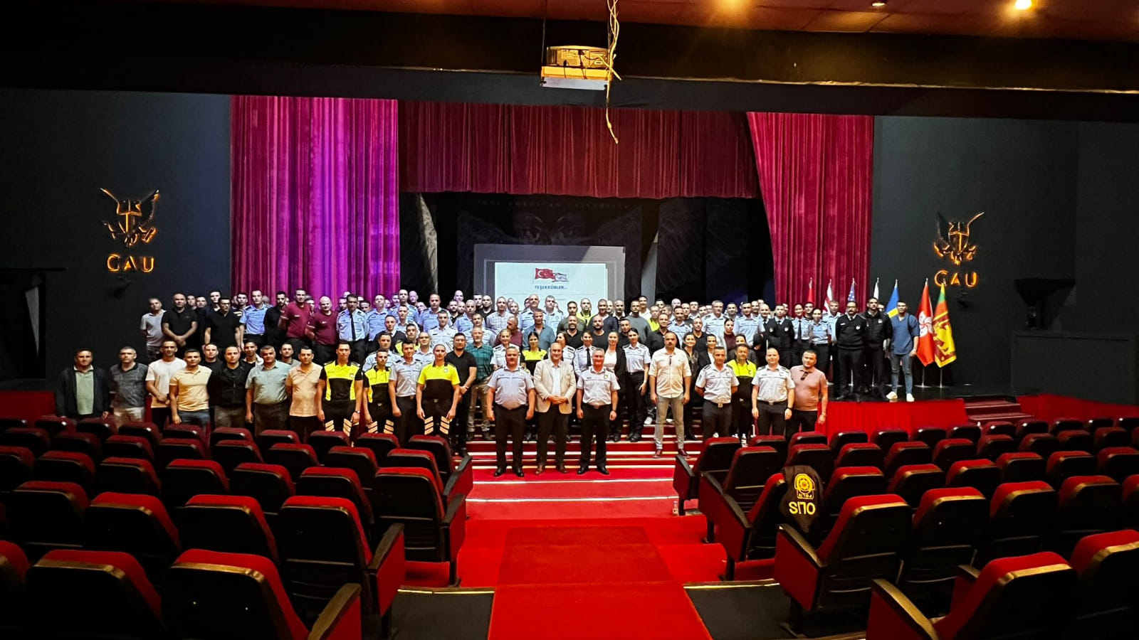 Polis ve itfaiye mensupları ile sivil hizmet görevlilerine yönelik seminerler düzenlendi
