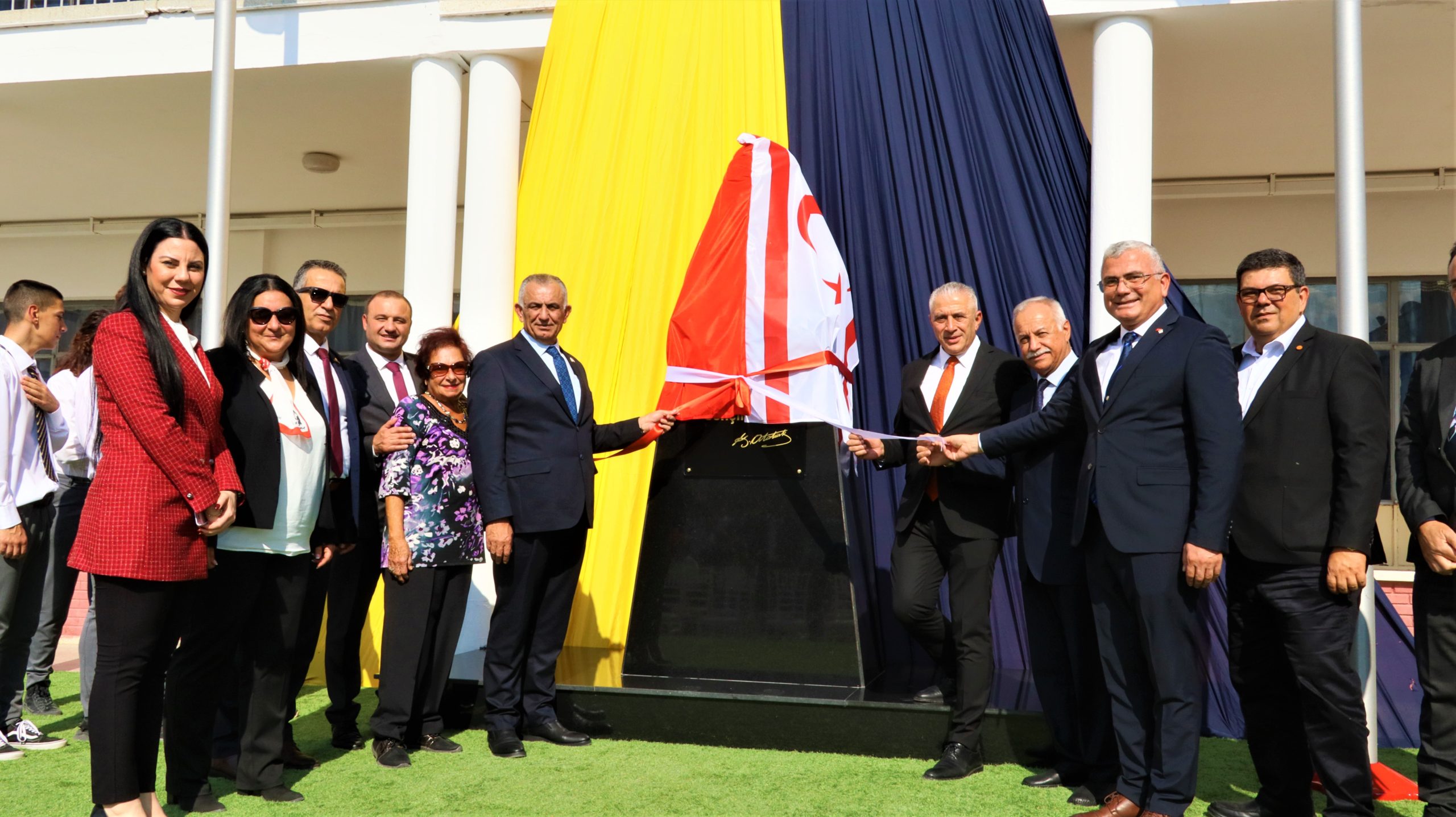 Türk Maarif Koleji Atatürk Büstü açılışı törenle gerçekleştirildi