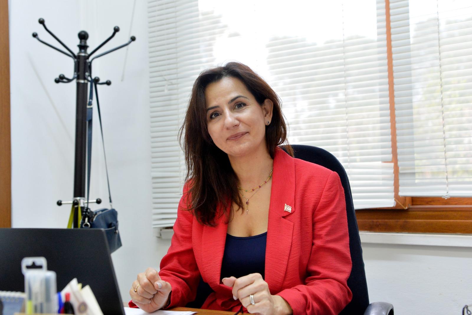 Cumhurbaşkanlığı Sağlık Danışmanı Prof Dr. Nedime Serakıncı Dubai’de gerçekleşen “3. Dünya Kanser Araştırmaları ve Onkoloji” kongresine davetli konuşmacı olarak katıldı