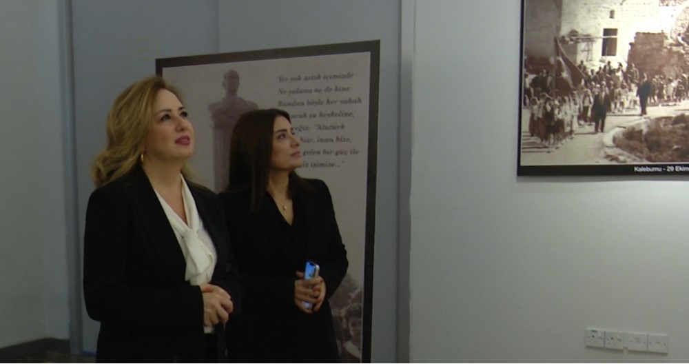 Sibel Tatar, BRTK’daki “Kıbrıs ve Atatürk Sergisi”ni gezdi