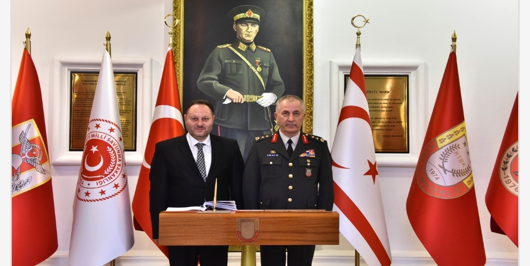 İçişleri Bakanı Öztürkler, Kıbrıs Türk Barış Kuvvetleri Komutanı Tümgeneral Öztürk’ü ziyaret etti