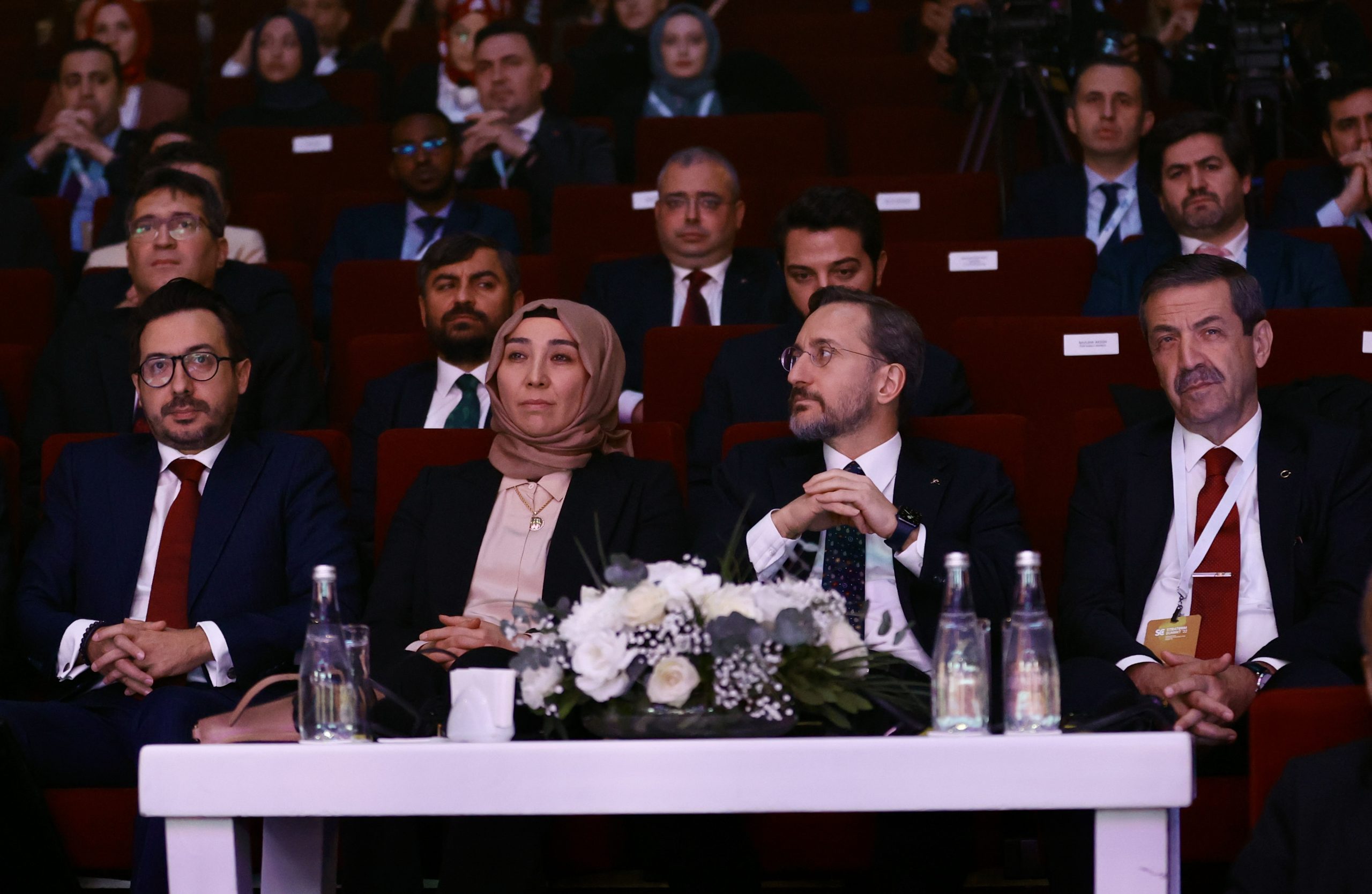 Dışişleri Bakanı Ertuğruloğlu, Uluslararası Stratejik İletişim Zirvesi’ne katılıyor