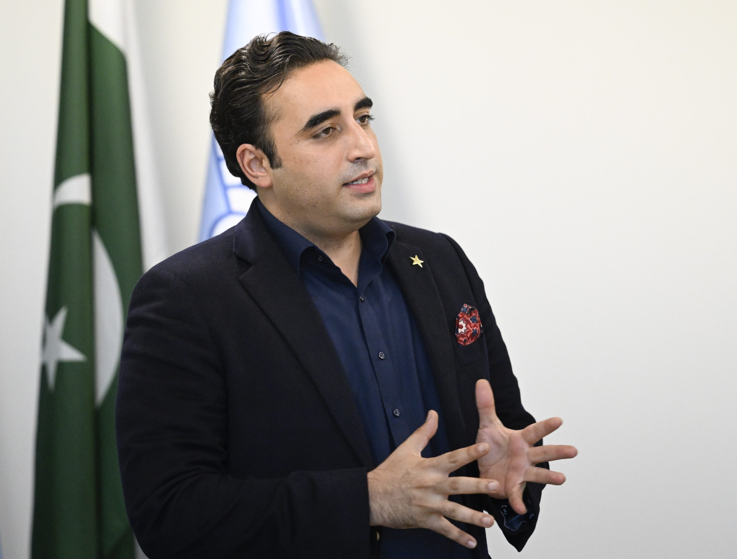 Pakistan Dışişleri Bakanı: Pakistan, KKTC ile görüşüyor