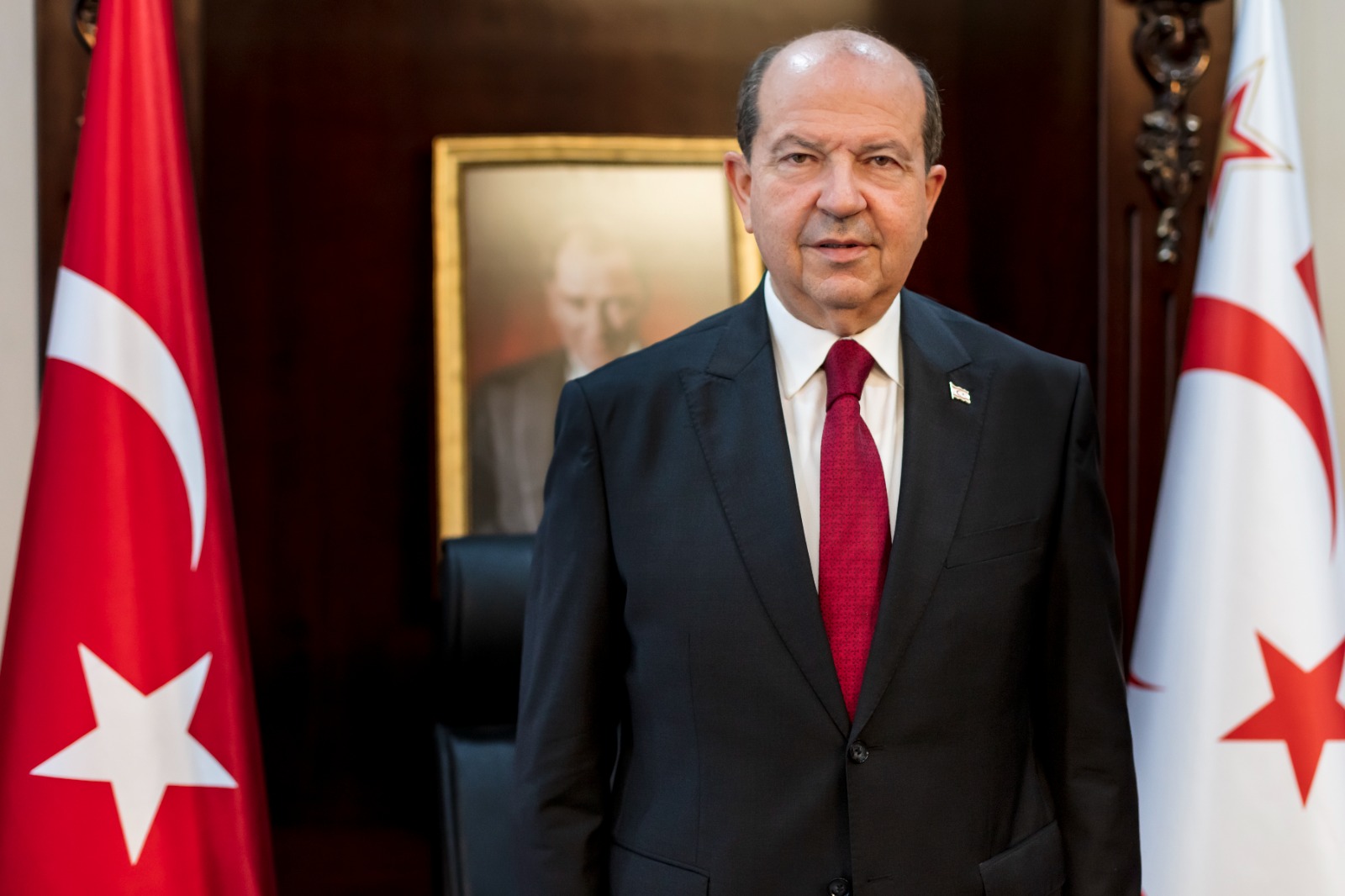 Cumhurbaşkanı Tatar, “Noel Yortusu”nu kutladı