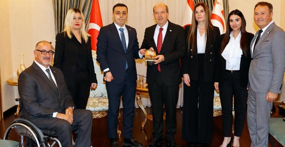 Tatar:Engelleri aşıp geleceğe umut ışığı olmak adına filmin, önemli ve anlamlı mesajlar içerdiğine inanıyorum
