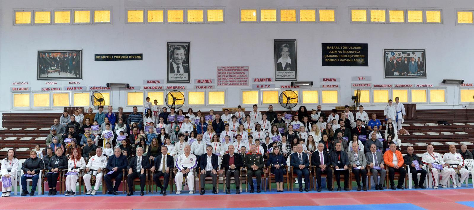 Tatar Martial Arts Oscar ödül törenine katıldı