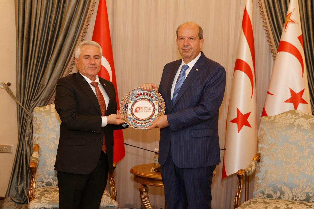 Cumhurbaşkanı Tatar, Bucak Belediye Başkanı Ünal’ı kabul etti
