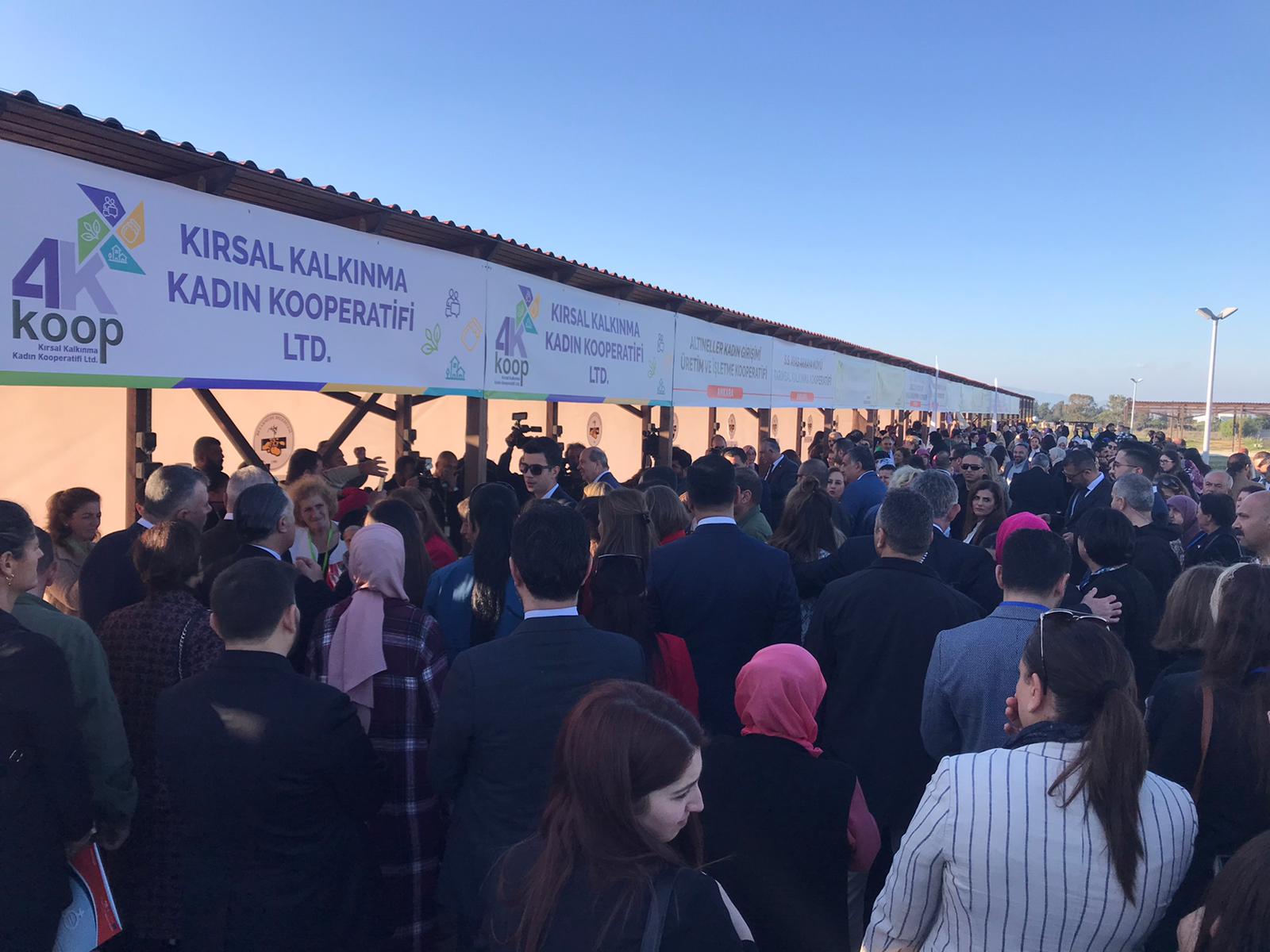 Sosyal Hizmetler Alanında İş Birliği Protokolü İmza Töreni ve Kadın Kooperatifleri Buluşması düzenlendi… Tatar: “Kıbrıs Türk halkını hiç bir güç engelleyemeyecek, birlikte başaracağız”