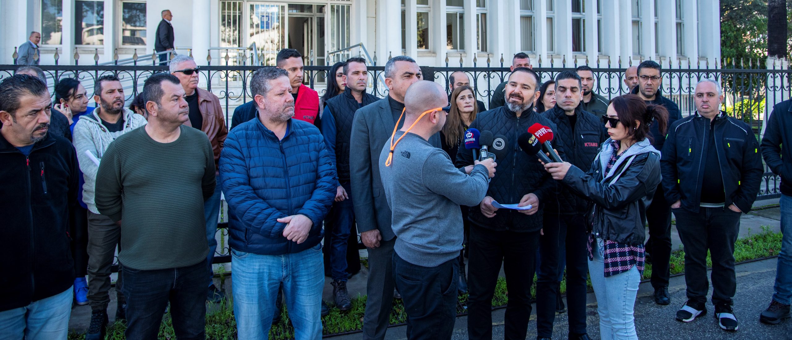 Lefkoşa Motorlu Araçlar Birimi’nde grev