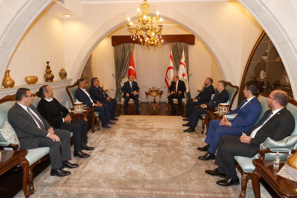 Cumhurbaşkanı Ersin Tatar, KKTC Milli Olimpiyat Komitesi yeni yönetim kurulu üyelerini kabul etti