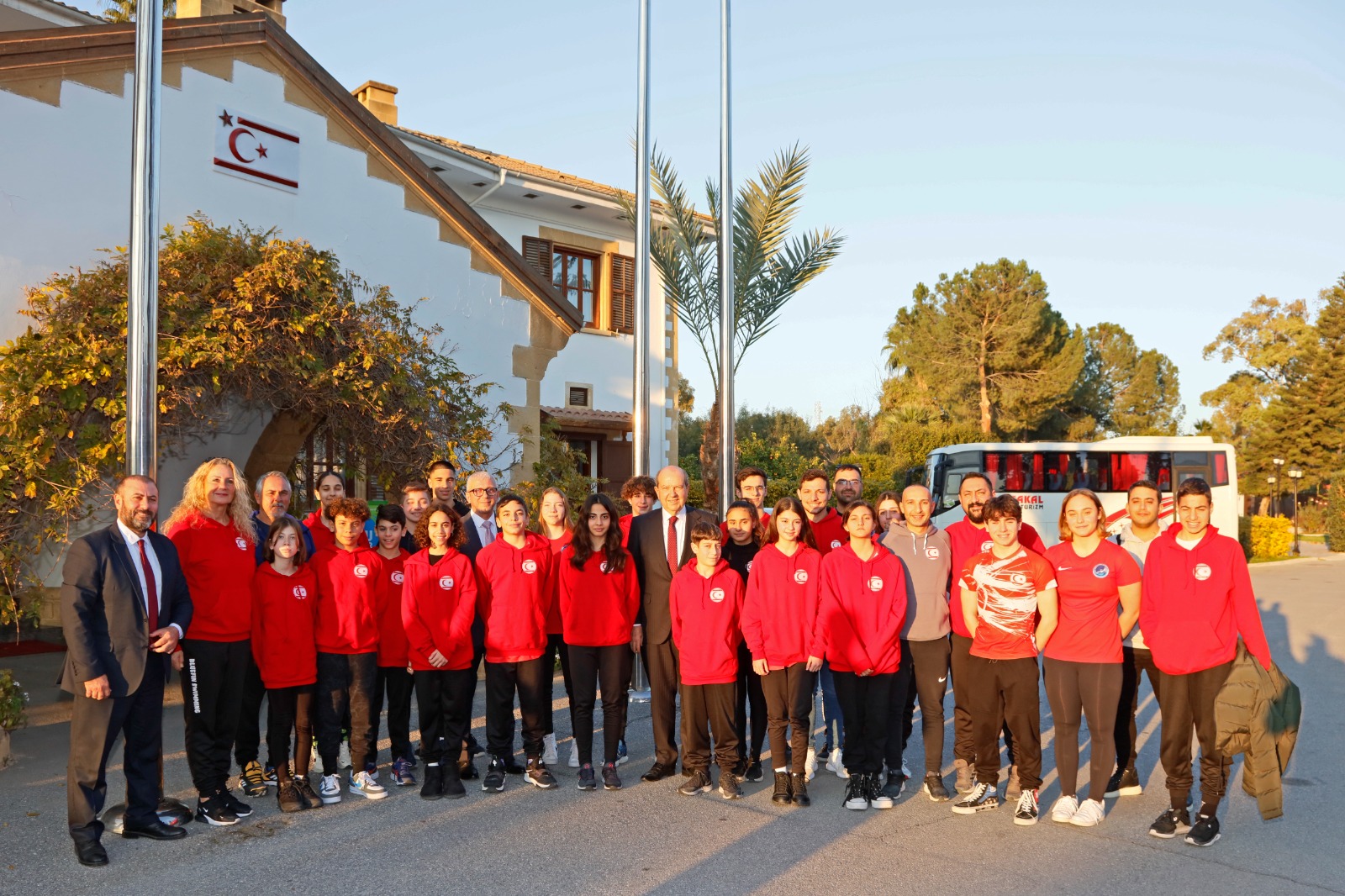Cumhurbaşkanı Ersin Tatar, Su Sporları Federasyonu heyetini kabul etti