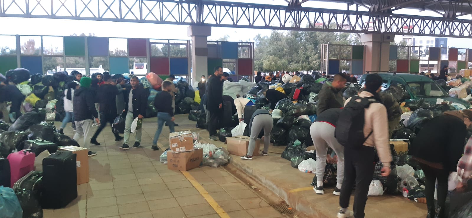 Depremzedelere yardım kampanyaları başlatıldı