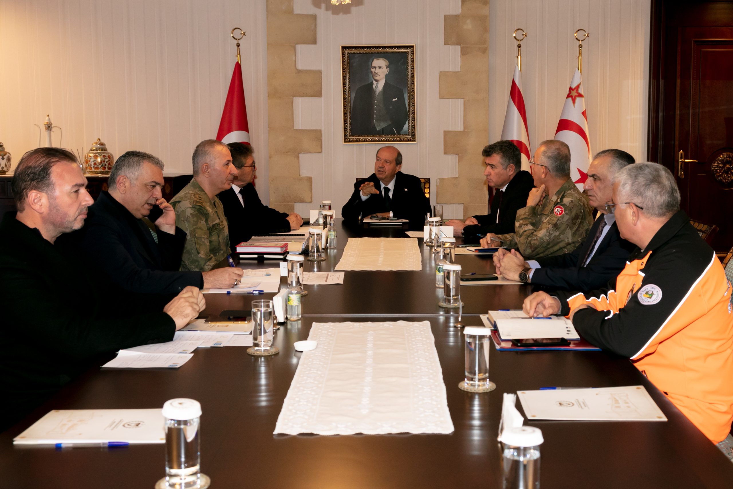 Cumhurbaşkanı Tatar’ın başkanlığındaki kriz masası çalışmalarını sürdürüyor