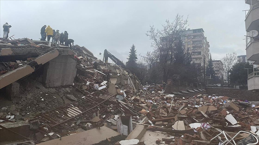 Depremzedelere yardım etmek isteyenler için duyuru