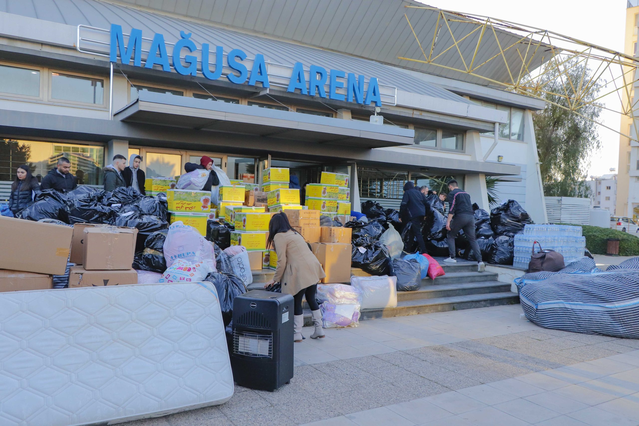 Gazimağusa Belediyesi: Depremzedeler için hafta sonunda da yardım kampanyası aralıksız devam edecek