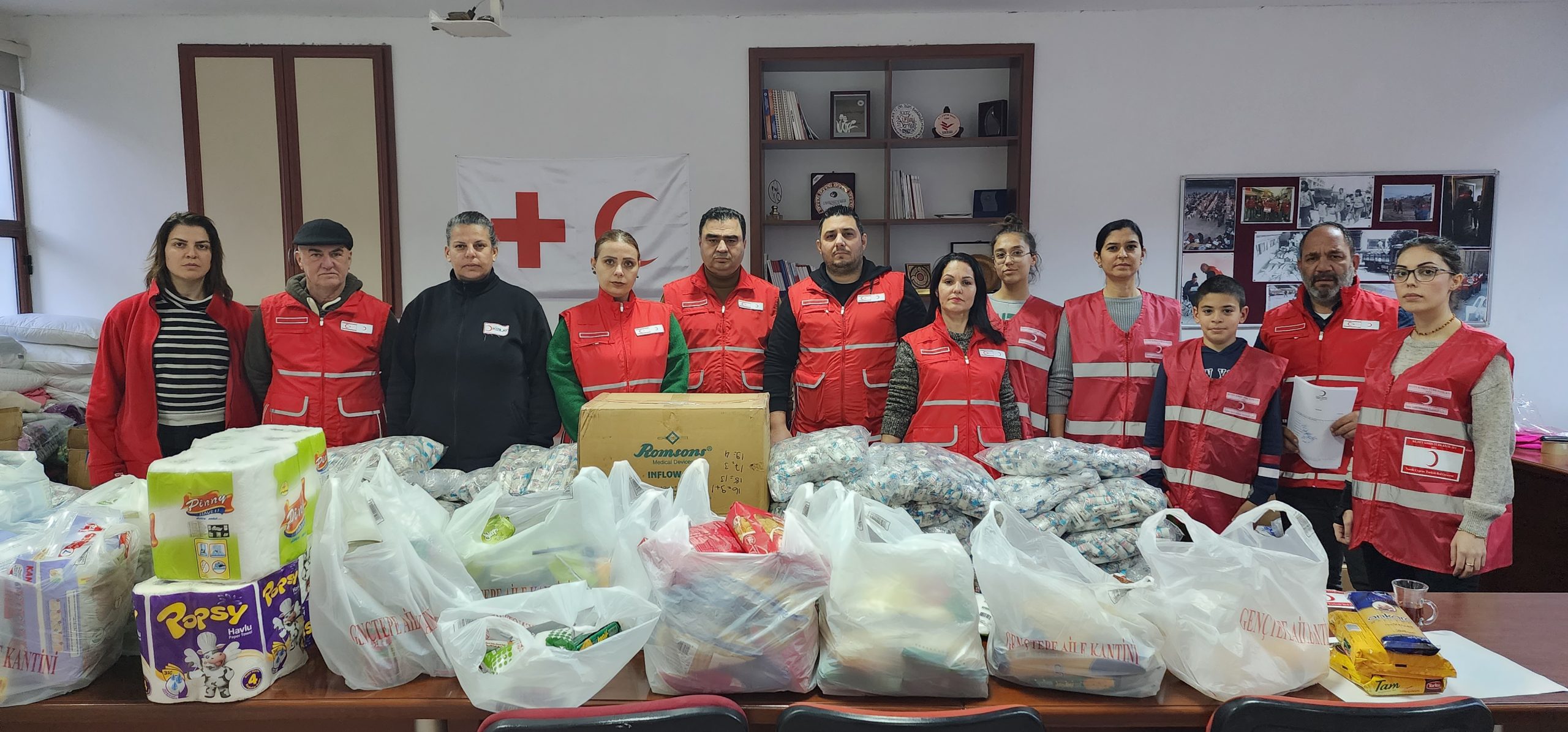Kuzey Kıbrıs Türk Kızılayı: “Yanındayız TÜRKİYE” sloganıyla başlattığımız kampanyamız büyük ilgi görüyor”