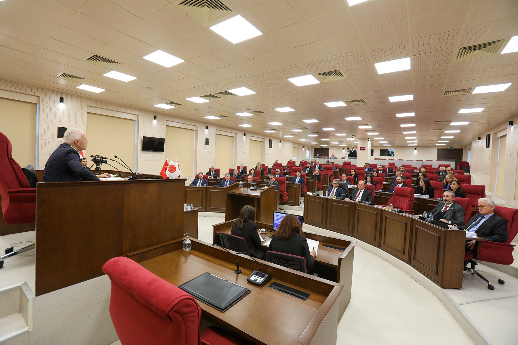 Meclis Genel Kurulu toplandı…Depremle ilgili mali kaynak yaratılmasına yönelik yasa tasarısı geri çekildi