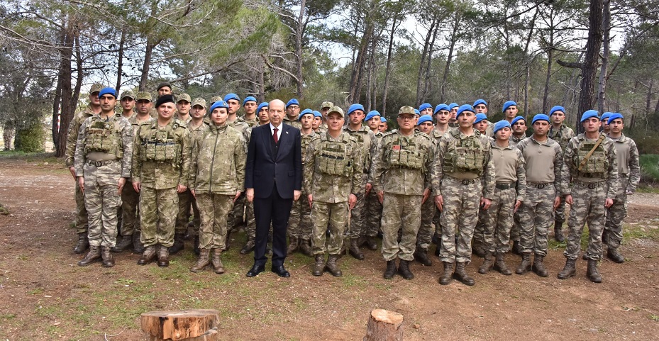 Cumhurbaşkanı Tatar, KTBK 39’uncu Mekanize Piyade Tümen Komutanlığı’nı ziyaret etti