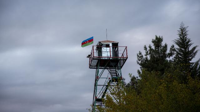 Karabağ’da Azerbaycan askerleri ile Ermeni güçleri arasında çatışma çıktı