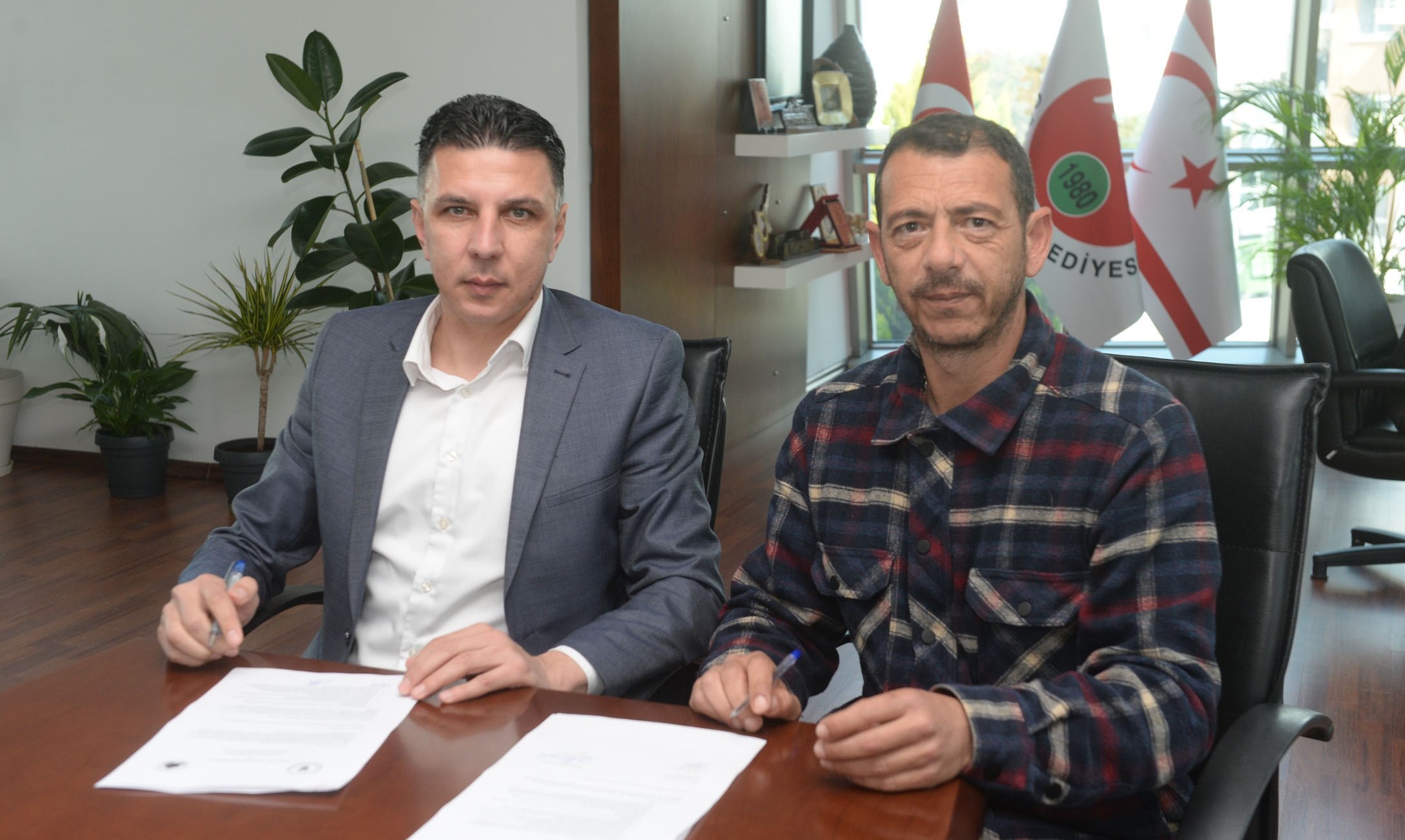 Veteriner Hekimler Birliği ile Gönyeli Alayköy Belediyesi arasında protokol imzalandı..  Amcaoğlu: Amaç, hayvanları sağlıklı ve güvenli yaşatmak