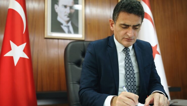 Bakan Oğuz, İngiltere’de temaslarını sürdüren Cumhurbaşkanı Tatar’a yönelik yapılan saldırıyı kınadı