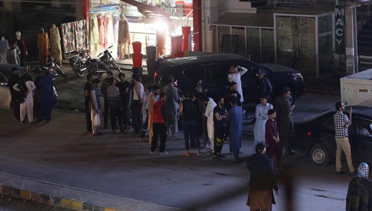 Afganistan’da deprem nedeniyle 3 kişi öldü