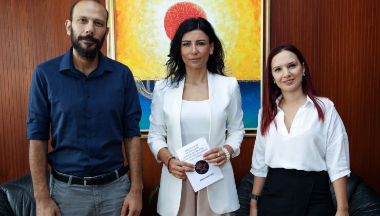Cumhuriyet Meclisi Başkan Yardımcısı Özdenefe, Bağımsızlık Yolu heyetini kabul etti