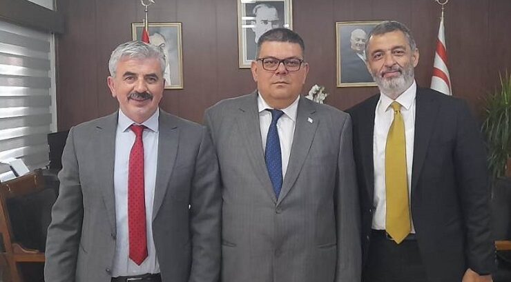 Bakan Berova Telsim Genel Müdürü Tüz ile Genel Müdür Yardımcısı Tanpınar’ı kabul etti