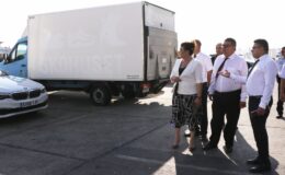 Berova, Girne Gümrük Şube Amirliğini ziyaret etti, incelemelerde bulundu