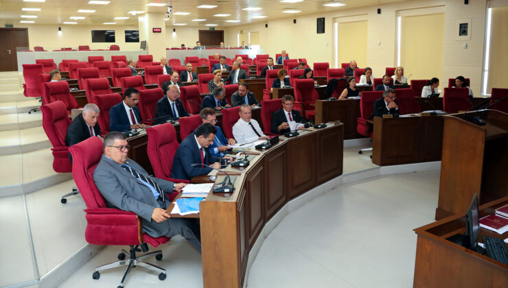 Meclis’te sağlık konuşuluyor
